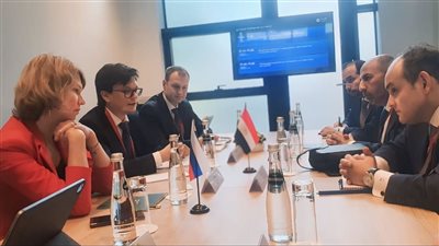 وزير الصناعة يبحث مع نظيره الروسي فرص زيادة الصادرات الزراعية بين البلدين خلال المرحلة المقبلة