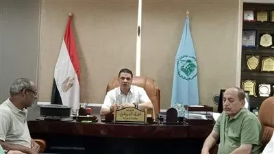 السويفى يترأس اجتماع لجنة الإستثمار بمديرية الشباب والرياضة بأسيوط