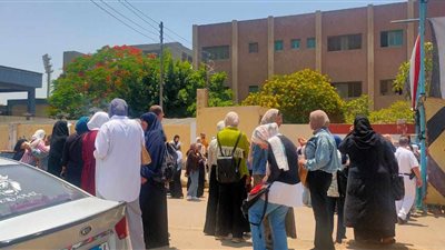 آراء طلاب الثانوية العامة بالقليوبية في امتحان الدين والتربية الوطنية