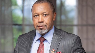 بعد اختفاء طائرته.. من هو نائب رئيس مالاوي؟