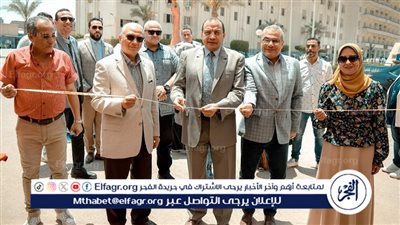 رئيس جامعة بني سويف يفتتح معرض بيع اللحوم والمواد الغذائية بأسعار مخفضة