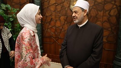 شيخ الأزهر لأبنائه من طلاب غزة: بابي وباب الأزهر مفتوح لكم في أي وقت