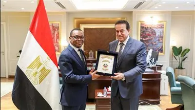 وزير الصحة: تقديم كافة سبل الدعم لدولة غينيا للتصدي لالتهاب الكبد الفيروسي C