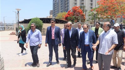 محافظ القليوبية ورئيس جهاز تطوير القاهرة الفاطمية يتفقدان ممشى النيل بمدينة بنها 