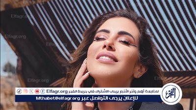 بإنه تبدع في مسيرة فنية متجددة وتطلق 