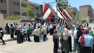 آراء طلاب الثانوية في امتحان الاقتصاد والإحصاء بالقليوبية 