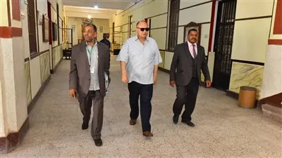 محافظ أسيوط يتفقد بعض لجان امتحانات الثانوية العامة بحي شرق