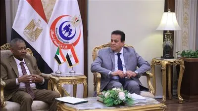وزير الصحة يستقبل سفير السودان لدى مصر لتعزيز سبل التعاون بين البلدين