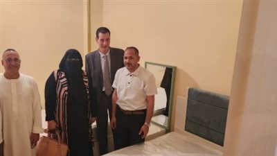 محافظ المنوفية يسلم 11 وحدة سكنية مفروشة وكاملة التشطيب لعدد من أبناء دور رعاية الأيتام