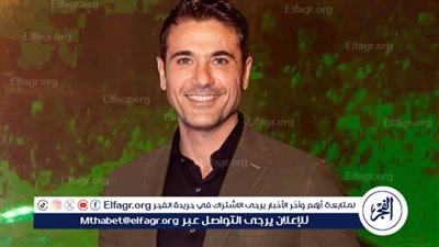 أحمد عز يرفض الحديث قبل يسرا في المؤتمر الصحفي لمسرحية 'ملك والشاطر' 