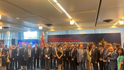 رئيس وكالة الفضاء المصرية يتسلم أعمال الدورة 67 للجنة المعنية بالفضاء في الأمم المتحدة 