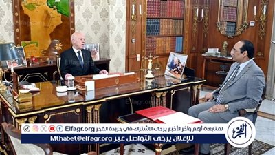  الرئيس التونسي يقيل وزير الشؤون الدينية 