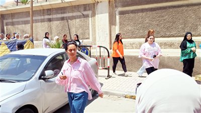 طالبات الثانوية بالإسكندرية يعلقون على مادة اللغة العربية