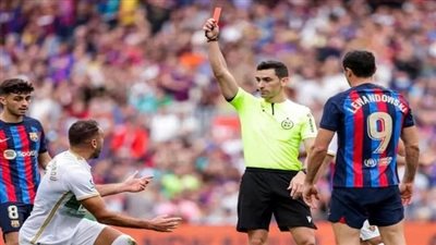 من هو حكم مباراة القمة بين الأهلي والزمالك؟.. 10 معلومات لا تفوتك عن الإسباني أليخاندرو مونييز