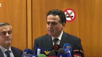 أول تعليق لـ الحكومة اللبنانية حول ماتردد عن تخزين سلاح وصواريخ في مطار بيروت