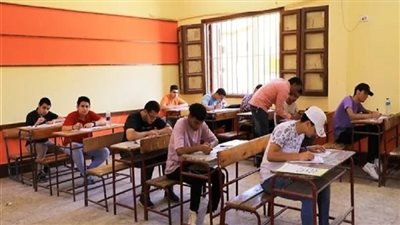 اليوم.. 37 ألف طالب وطالبة بالثانوية العامة يؤدون امتحانات اللغة الأجنبية الثانية في البحيرة