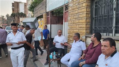  مدير تعليم المنوفية يشهد توزيع أسئلة امتحان الثانوية العامة فجرا