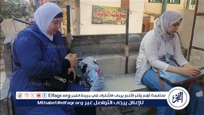 توافد طلاب الثانوية العامة لامتحان اللغة الفرنسية وأولياء الأمور جالسين 