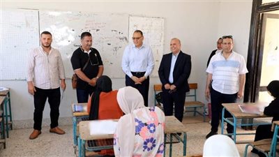 محافظ الشرقية يتفقد لجان امتحانات الثانوية العامة بمدارس مدينة أبو كبير