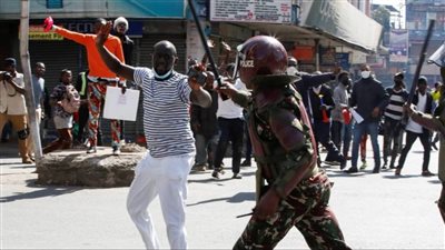 60 قتيلًا وجريحًا في احتجاجات كينيا