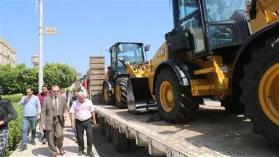 دعم ورفع كفاءة منظومة النظافة بـ«4 لودر» بكفرالشيخ