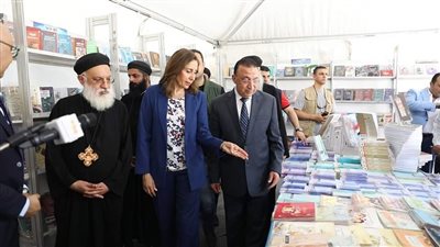افتتاح معرض الكتاب الدولي بالكاتدرائية المرقسية