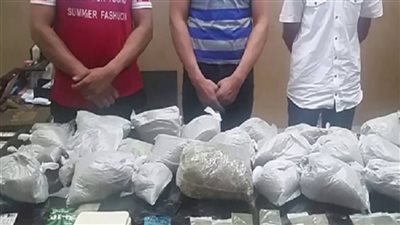 التحقيق مع عاطلين قبل ترويجهما 3 كيلو إستروكس بدار السلام 