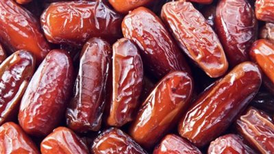 التمور السعودية تتصدر المشهد الغذائي في رمضان بالمملكة والعالم بأكثر من 1.9 مليون طن