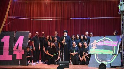 الأنبا ميخائيل يحتفل بتأسيس المجموعة الكشفية في مدينة 15 مايو