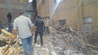 استخراج الجثة السابعة لفتاة إثر انهيار منزل بأسيوط