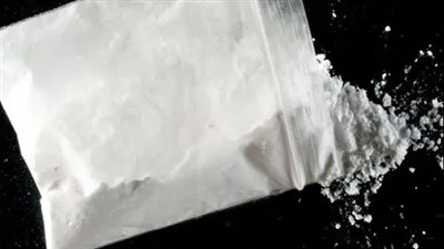 التحقيق مع عاطل لحيازته مخدر البودر في الوراق