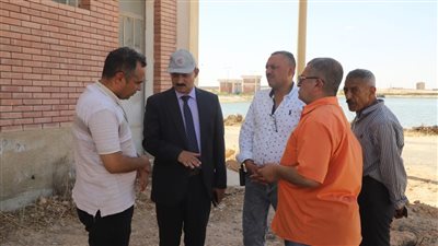 رئيس مياه أسيوط يتفقد سير العمل بمشروع محطة معالجة الصرف الصحي بالظهير الصحراوى بمركز القوصية