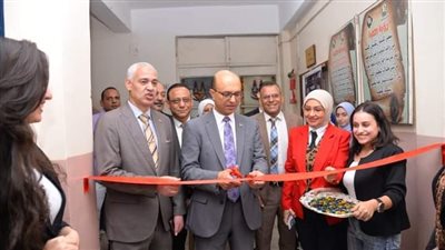 رئيس جامعة أسيوط يفتتح معارض أقسام كلية التربية النوعية