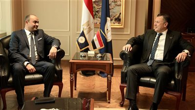 بالمستندات| قرارات تطيح بـ5 قيادات بوزارة الآثار في الأقصر 