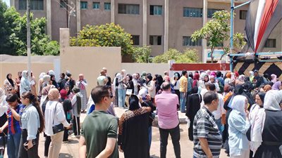 طلاب الثانوية عن امتحان الإنجليزي: سهل وفي مستوى الطالب المتوسط