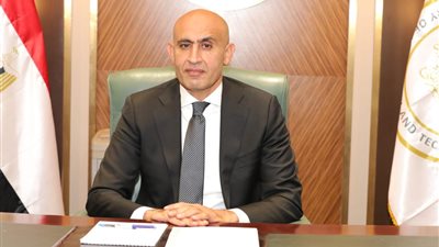 وزير التعليم الجديد يتوجه لمكتبه صباح اليوم ويؤكد بعقد اجتماعات مع القيادات لمناقشة الملفات