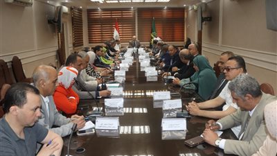 محافظ القليوبية لرؤساء الوحدات المحلية: مكتبي في الشارع ومكاتبكم أيضا