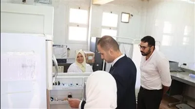 نائب وزير الصحة يتفقد مركز صحة الأسرة بالحي الثالث بمنطقة بدر الطبية في زيارة مفاجئة