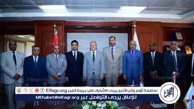 مجلس جامعة سوهاج يقدم التهئنة لمحافظ سوهاج الجديد ونائبه