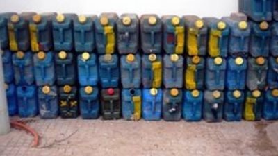 مباحث التموين تضبط 2 طن و250 لتر زيوت سيارات مجهولة المصدر بالأقصر