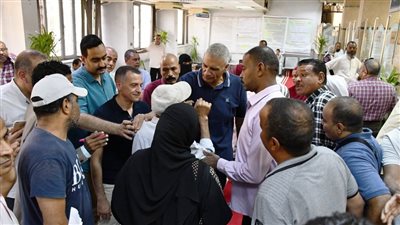 كمال إسماعيل يتفقد منظومة إنهاء إجراءات التصالح في مخالفات البناء بالمركز التكنولوجي