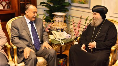 أبوالنصر يستقبل الأنبا يوأنس أسقف أسيوط للأقباط الأرثوذكس لتقديم التهنئة