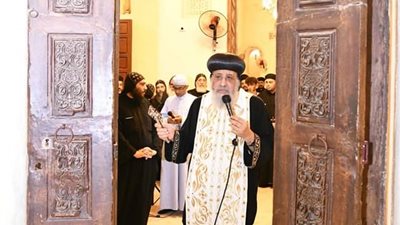 بمناسبة عيده.. البابا تواضروس يطييب رفات القديس الأنبا بيشوي بديره في وادي النطرون