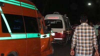 إصابة شخصين إثر انقلاب 