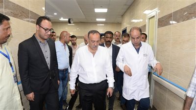 محافظ اسيوط يفاجئ مستشفى أبوتيج النموذجي لمتابعة سير العمل وتوافر الأدوية 
