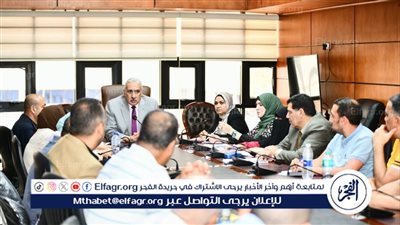 للإنجاز وتذليل العقبات.. تفاصيل اجتماع السكرتير العام برؤساء لجان فحص طلبات التصالح بالدقهلية