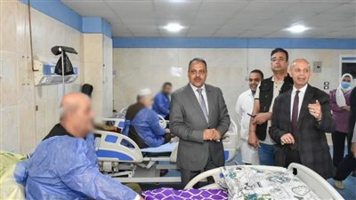 محافظ الشرقية يطمئن على الحالة الصحية للأشقاء الفلسطينيين بمستشفى السعديين