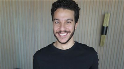 نور النبوي يحتفل بعيد ميلاده مع أبطال فيلم 'الحريفة'