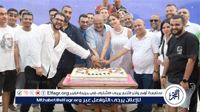 أبطال وصناع فيلم 