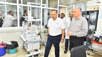 محافظ أسيوط يتفقد سير العمل بأقسام مستشفى المبرة للتأمين الصحي